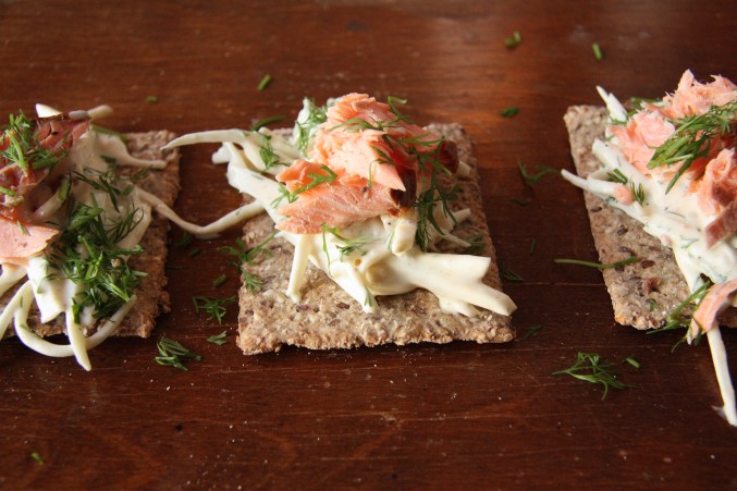 skarppinäkkäri ja juuriselleri remoulade