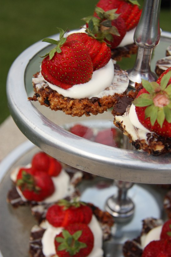 juhannus mansikkaleivos