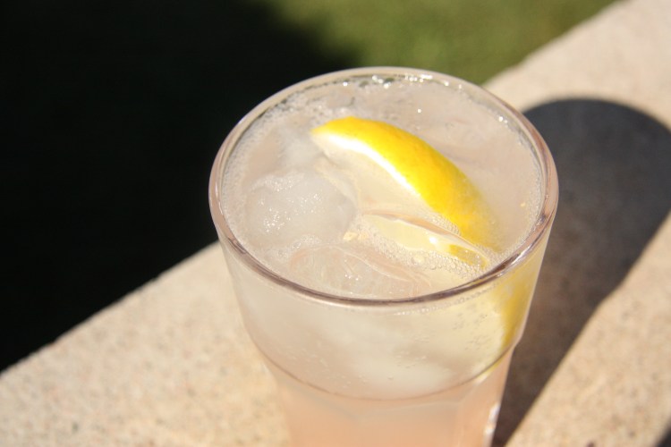 sitruuna-verigreippi juoma